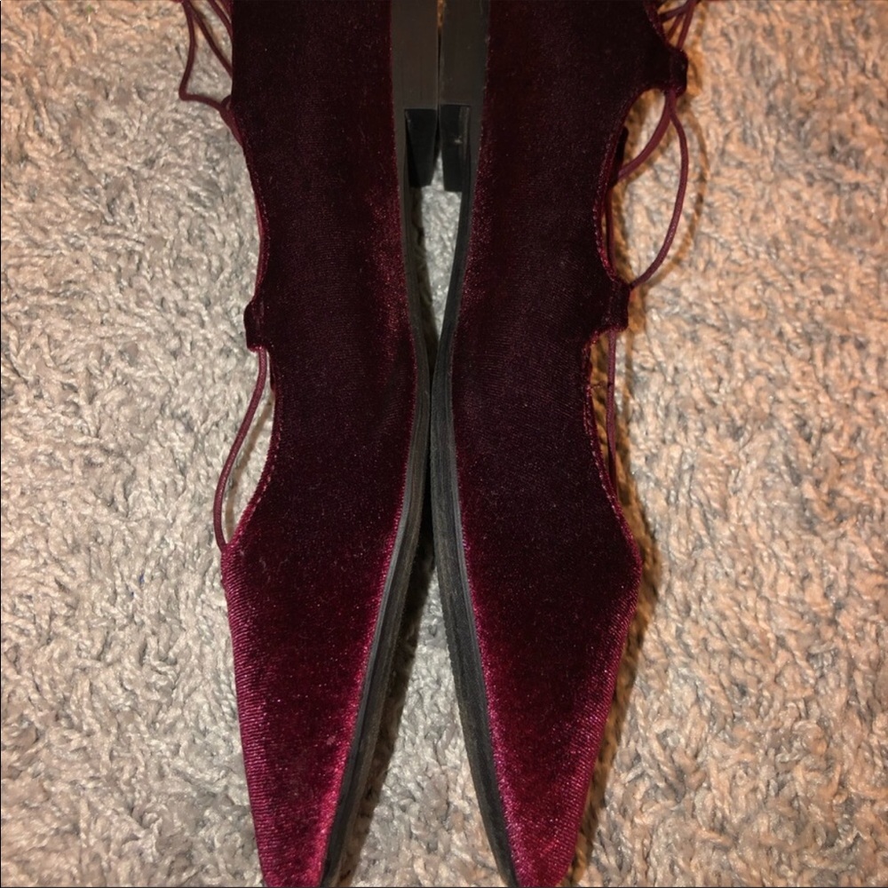 Sandal - Picture 2 of 3
